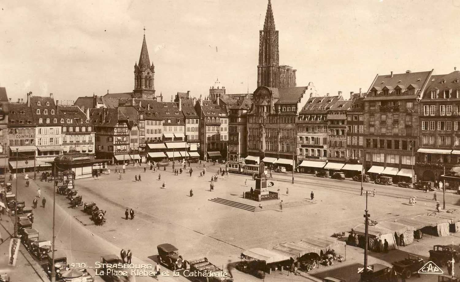 Strasbourg tramway on Kléber square around 1935