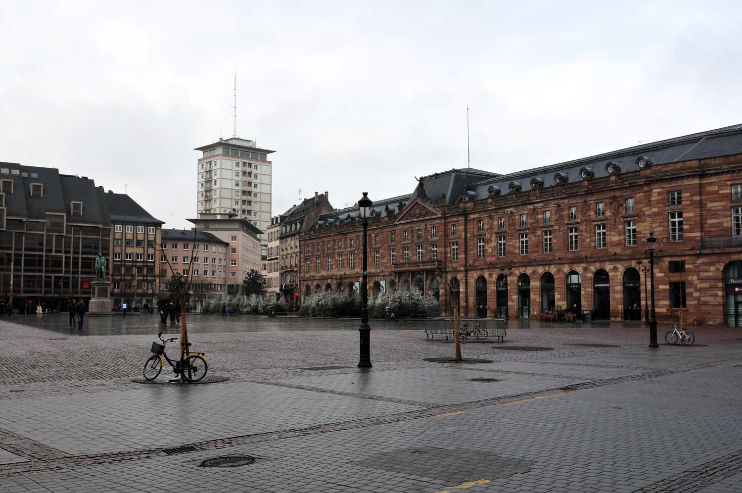 Kléber square and Sorg Tower