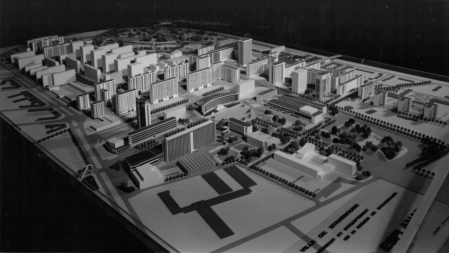 Model of the project for the Esplanade district